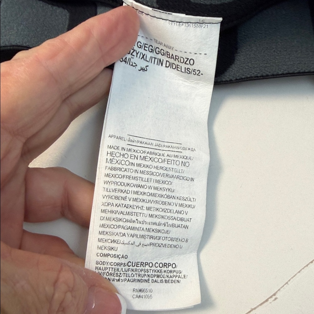 NWT Under Armour Black Athletic Tights - Picture 10 of 10